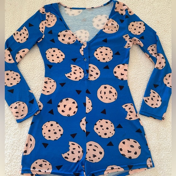Blue Cookie Monster 🍪 Sleepwear Romper / size small - Picture 9 of 9